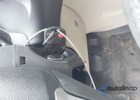 2012 Ford Focus Se z USA, uszkodzony, nr VIN 1FAHP3F22CL152234